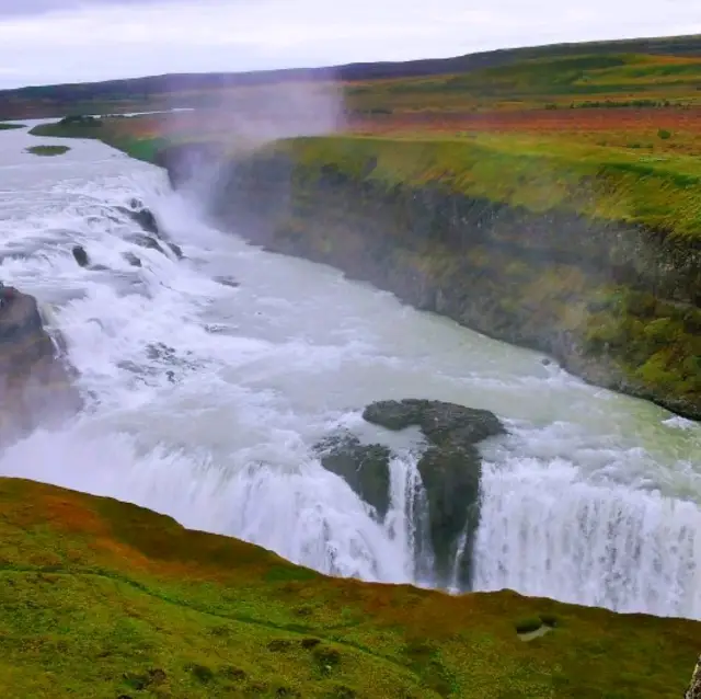 黃金瀑布(Gullfoss)