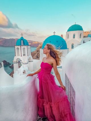Santorini: The Timeless Beauty of Greece