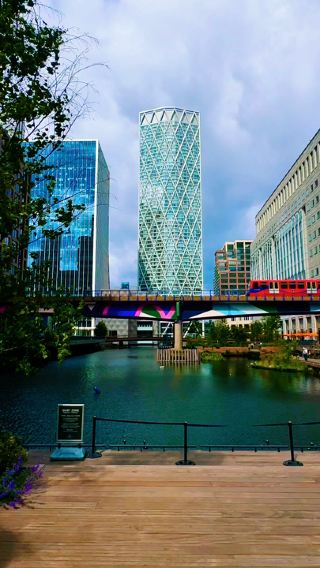 Somewhere at Canary Wharf 