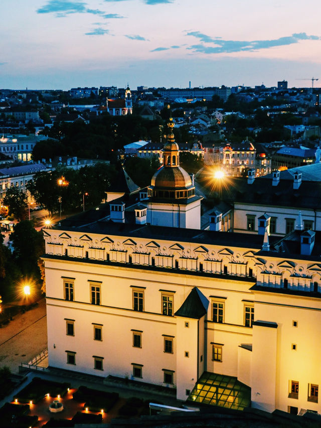 🚗💶 Explore Vilnius with Ride-Sharing: Smart, Easy & Budget-Friendly! 🇱🇹✨