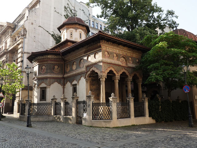 Explore Bucharest in 3 days