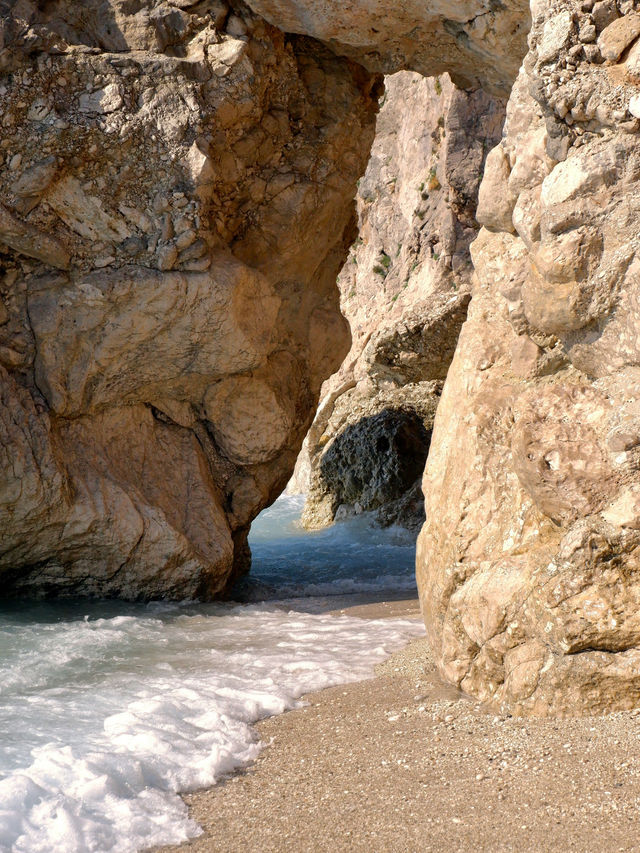 Milos — Moon Rocks and Empty Beaches 🌊
