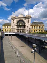 Keleti Railway Station: Budapest’s Majestic Eastern Gateway