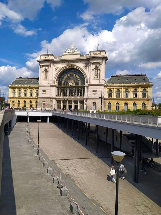 Keleti Railway Station: Budapest’s Majestic Eastern Gateway