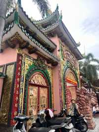 Pagoda & Temple of Phu Quok centre 