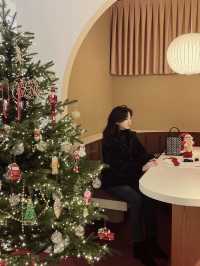 🎄 크리스마스 무드를 가득 품은 감성 카페, 영등포 ‘디데이원’