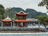 Tam Coc: Vietnam’s Hidden Gem of Limestone Peaks and Peaceful Rice Fields
