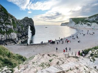 본머스에서 두들 도어까지: 쥐라기 해안 모험