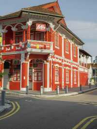 🏛️✨ Street Art & Heritage Corners 🌿