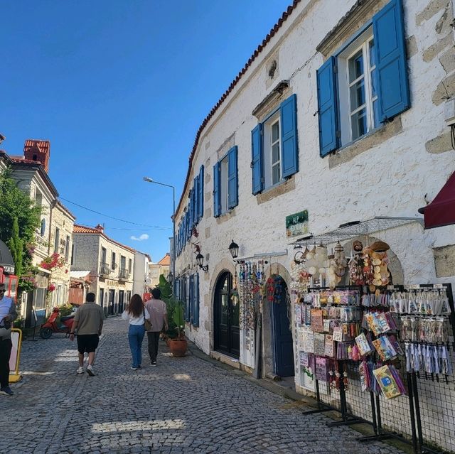 🌸💫 Alaçatı – Where Time Slows and Beauty Speaks! 🇹🇷💙
