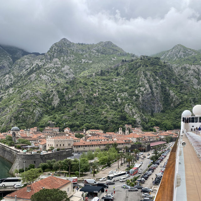 Средиземноморье с палубы круизного лайнера. Средиземноморье с палубы круизного лайнера.