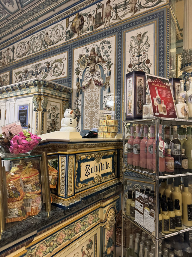 世界一美しい牛乳屋さん、Pfunds Molkerei 世界一美しい牛乳屋さん、Pfunds Molkerei