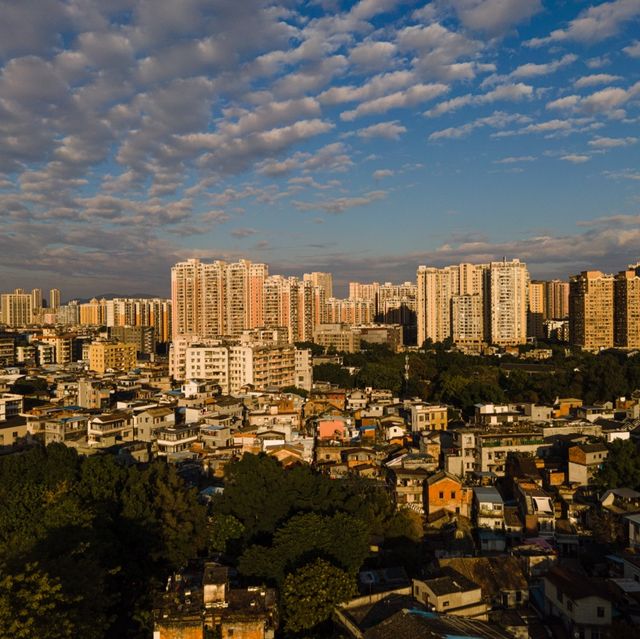 An Afternoon in Guangzhou’s Liwan Park 