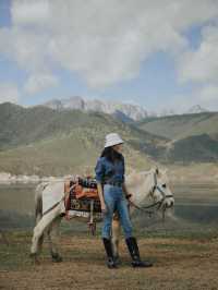 Horse riding in Shangri-La