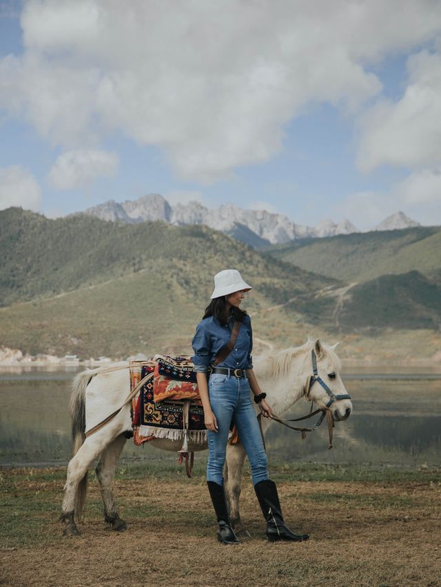 Horse riding in Shangri-La