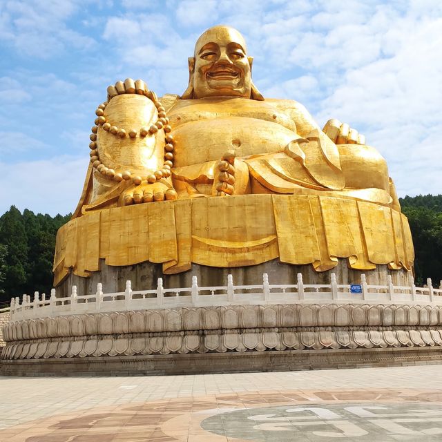 Thousand Buddhas Mountain 