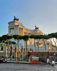 Piazza Venezia: Discovering the Beauty and History of Rome's Grand Central Square 🏛️🇮🇹