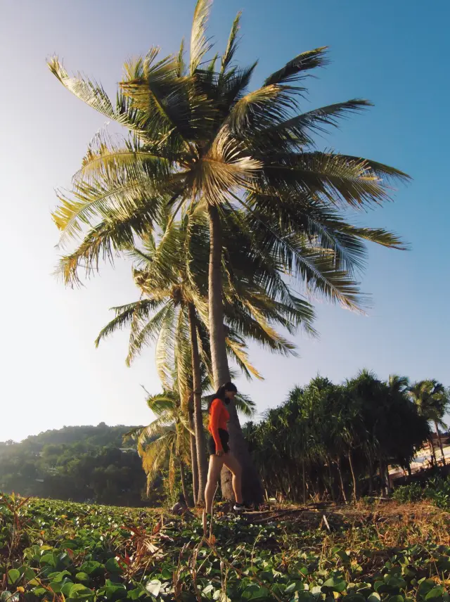 Watching the sunset at Karon Beach, feeling the tranquility and beauty