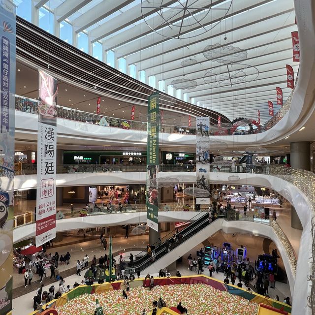 深圳網紅商場：觀瀾MH Mall