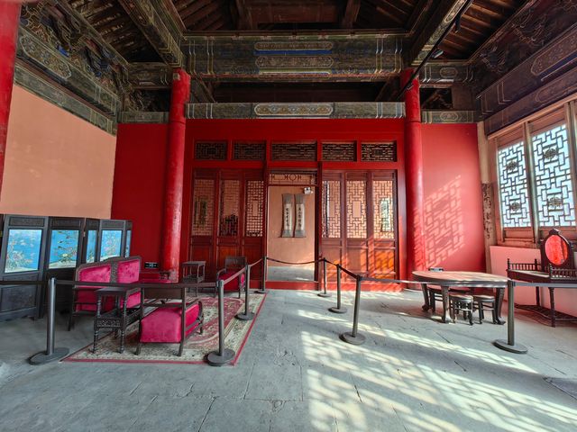 民國大總統— —袁世凱墓
