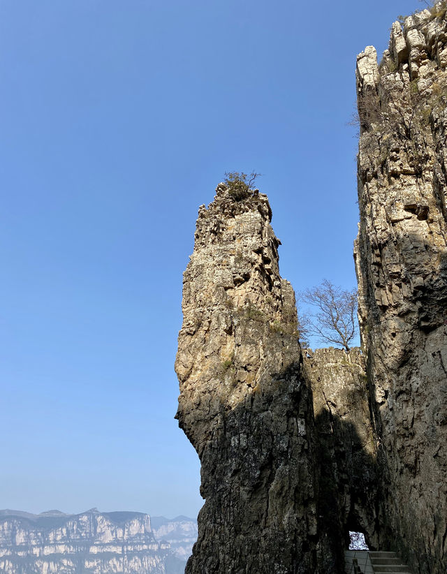 太行山之巔，金燈寺旁邊的南天門