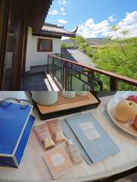 Yunnan Lijiang! Just checked out! The courtyard villa with a small bridge and flowing water is truly delightful!