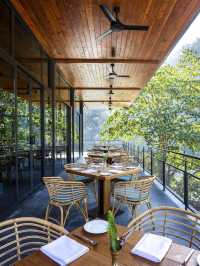 🌟 Rishikesh Retreats: Luxe Comfort in the Himalayas 🌄