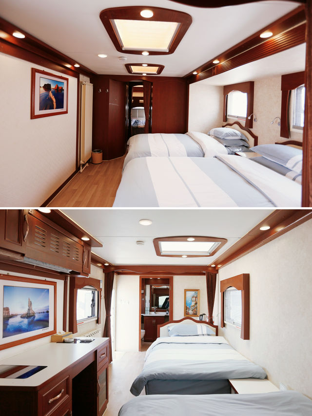 駱駝漫步烏素特（水上）雅丹，領略別樣風情