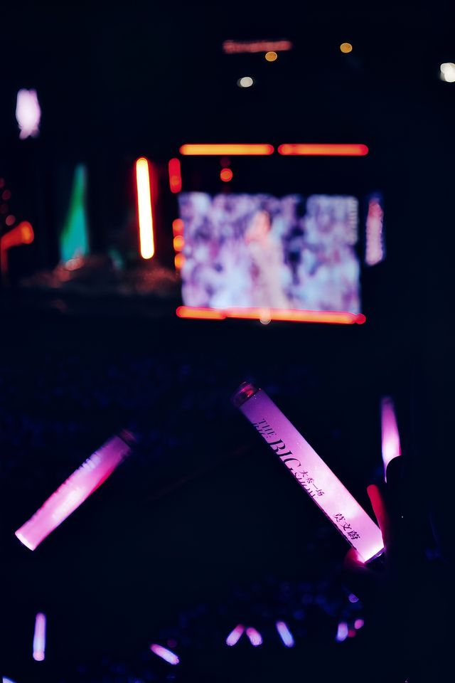 誰能夠將電台情歌，唱的那麼點亮-莫文蔚而已