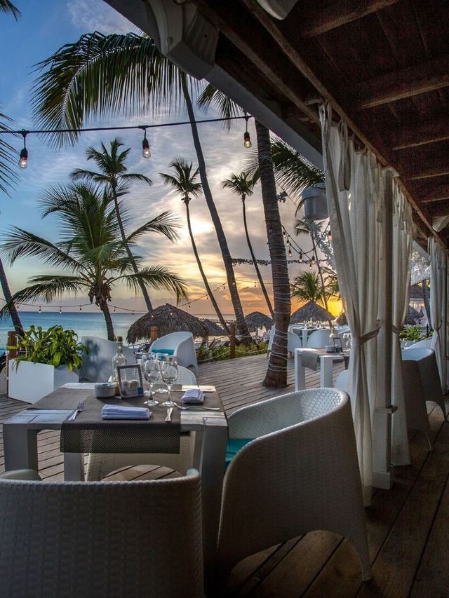 🌴🛏️ La Romana Luxe: Adult-Only Paradise Found! 🍹🌊
