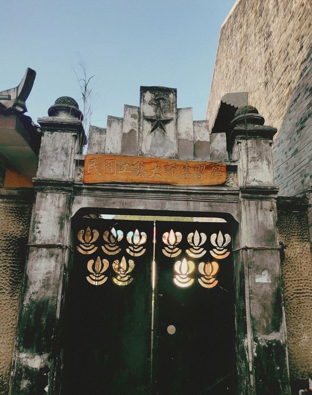 《宜州懷遠古鎮》。