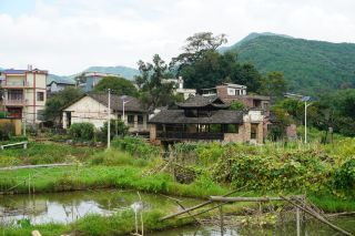 富川。