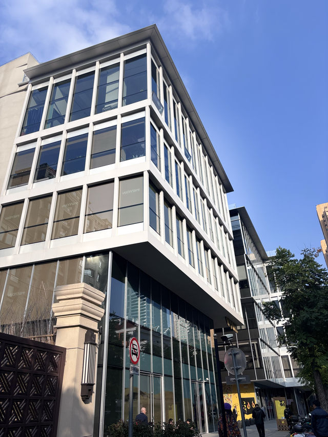 不在歐洲在上海市中心！這個新開的街區好 City→。
