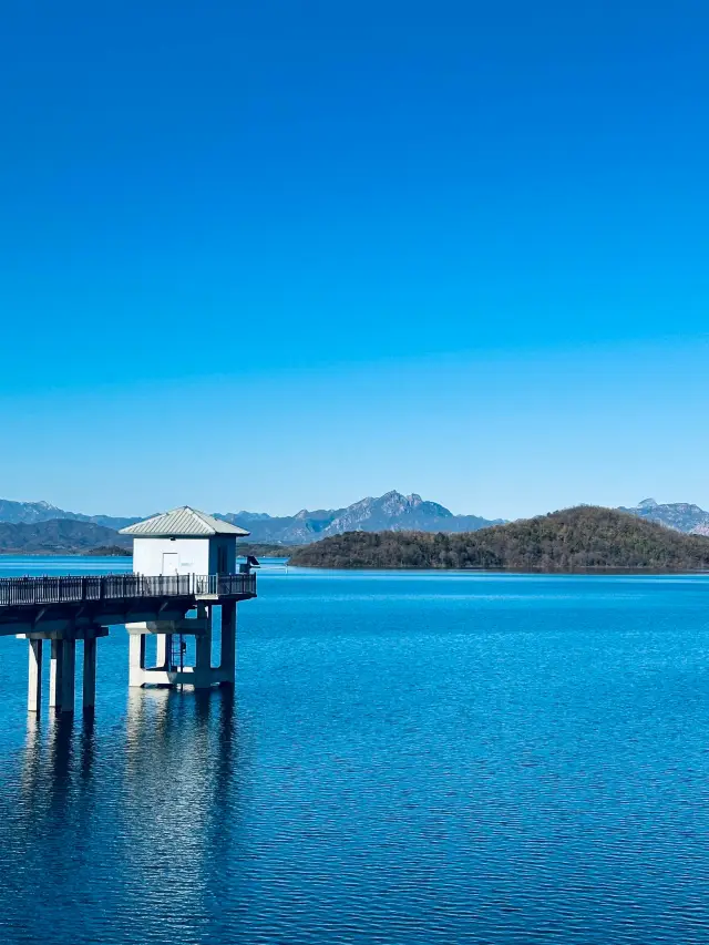 Miyun Reservoir: Explore the Pearl of the Yanshan Mountains. 