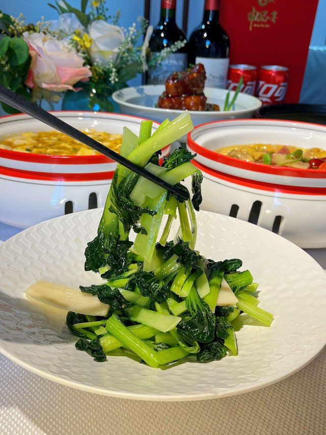 你一定不能錯過這間價格實惠又美味的本幫菜餐廳！