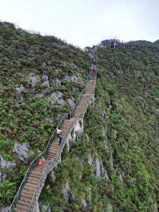 老王山很美，附近的龍脊天路、牂牁江也很美