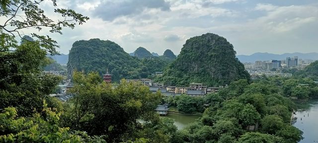 登上疊彩山，換個角度看桂林山水