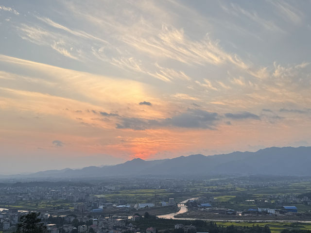 偶遇低莊