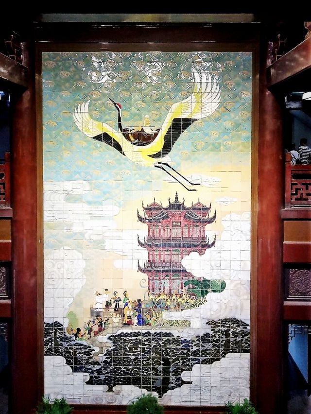 Essencial Core of Wuhan: Pursuiting Vibrant Vibes of Stunning City