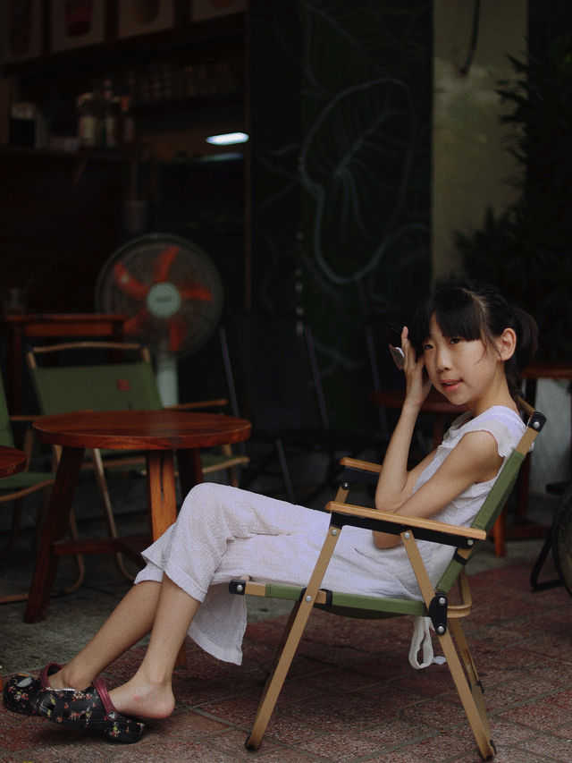 五一喺越南芽莊嘅悠閒慢生活  舊年十一帶住囡囡同老媽一齊打卡咗越南河內，留下咗非常深刻嘅印象
