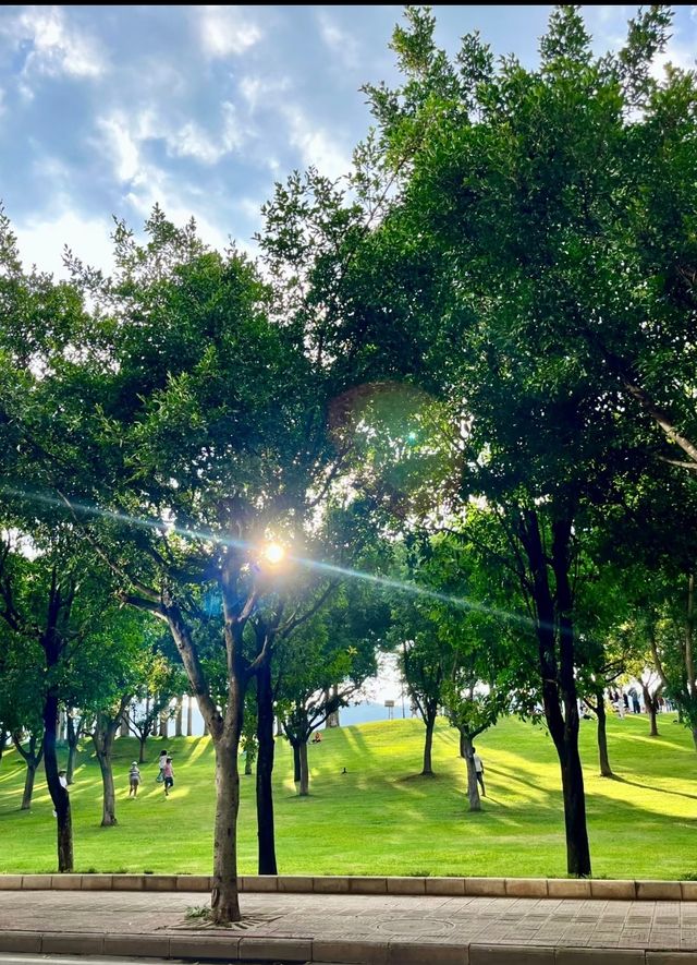 比起大理～我更鍾意呢個夏天20度嘅雲南小城