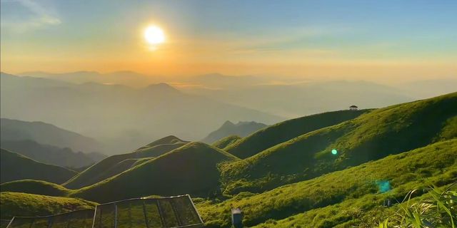 武功山：雲端草原，徒步天堂