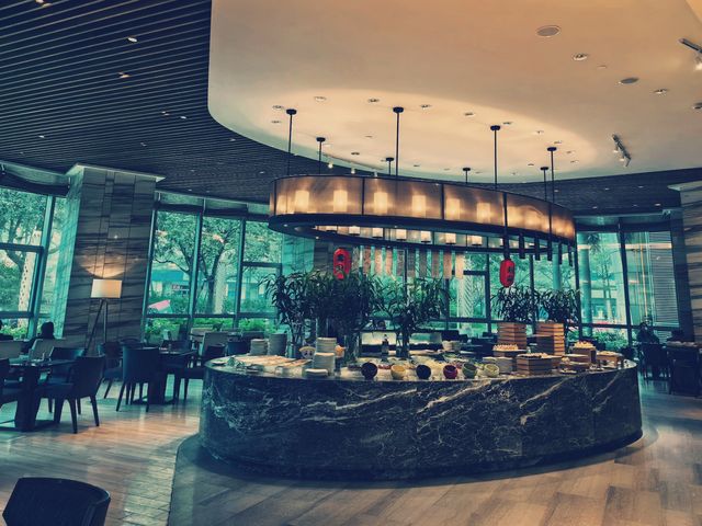 湛江海景度假酒店天花板，粵西嘅「七星小帆船」