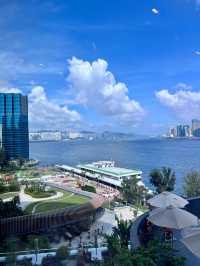 ✨【香港嘉里酒店｜2千蚊住53㎡「維港廣角海景」！躺床看船+夜酌干邑，值到跺腳～】🌉