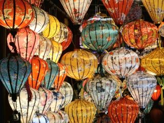 🏮 3 Days in Hoi An: Temples, Lanterns & Local Life Before Sunrise