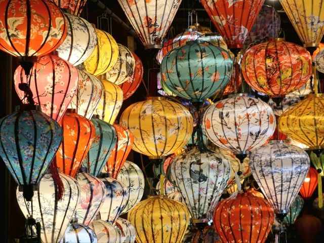 🏮 3 Days in Hoi An: Temples, Lanterns & Local Life Before Sunrise