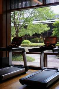 闖入水墨江南的逍遙秘境，解鎖夏日玩水新姿勢