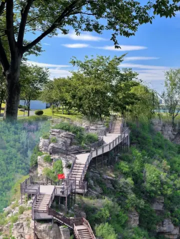 Back from Zhengzhou! July-August is NOT recommended, it's just too...