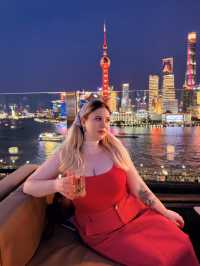 Shanghai never sleeps 