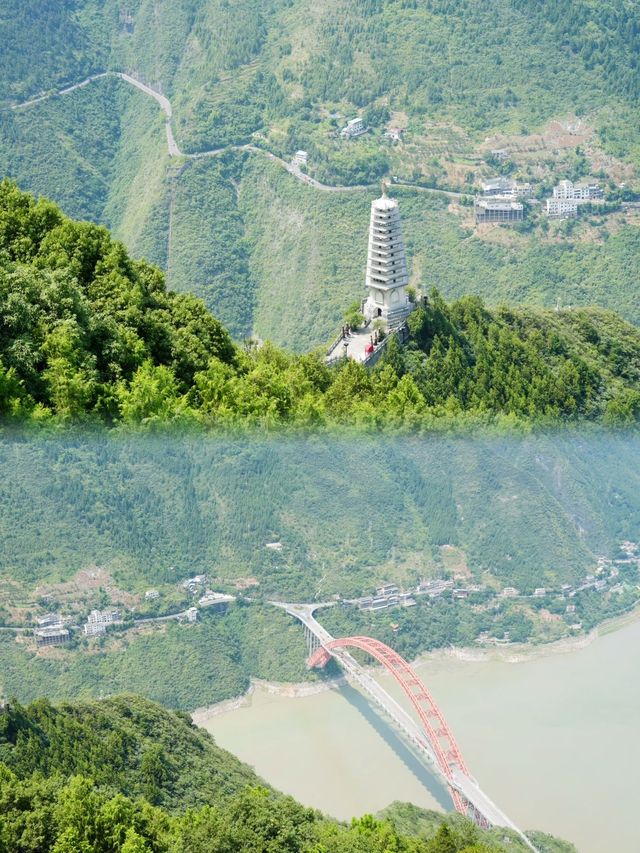 重慶周邊避暑|懸崖上的民宿【目涯•在雲間】